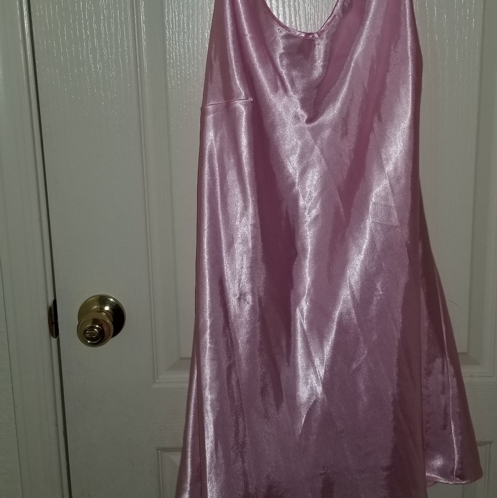Plus size pink slip dress - Picture 5 of 5